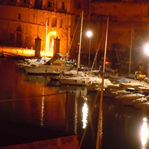 Number 20 Hébergement de vacances Il-Birgu
